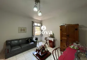 Foto 1 de Apartamento com 3 Quartos à venda, 115m² em Santa Marta, Uberaba