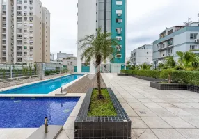 Foto 1 de Apartamento com 2 Quartos para venda ou aluguel, 87m² em Passo da Areia, Porto Alegre
