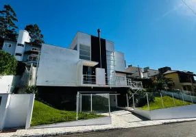 Foto 1 de Casa de Condomínio com 3 Quartos à venda, 414m² em Trindade, Florianópolis