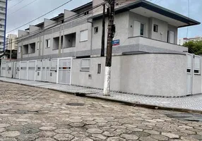 Foto 1 de Casa com 2 Quartos à venda, 127m² em Campo da Aviação, Praia Grande