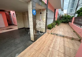 Foto 1 de Sobrado com 3 Quartos à venda, 132m² em Macuco, Santos