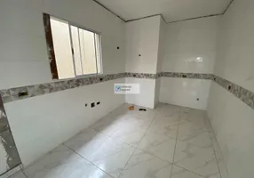 Foto 1 de Casa de Condomínio com 2 Quartos à venda, 84m² em Nova Mirim, Praia Grande