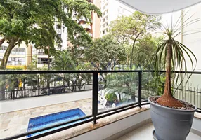 Foto 1 de Apartamento com 4 Quartos à venda, 246m² em Higienópolis, São Paulo