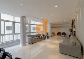 Foto 1 de Apartamento com 3 Quartos à venda, 208m² em Higienópolis, São Paulo