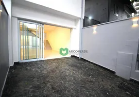 Foto 1 de Casa com 2 Quartos para alugar, 105m² em Pompeia, São Paulo