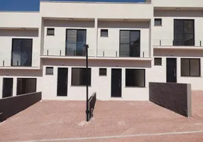 Foto 1 de Casa com 2 Quartos para alugar, 80m² em Granja Viana, Cotia