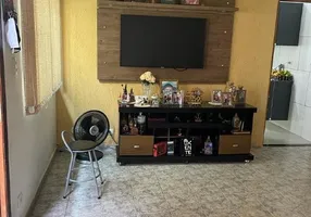 Foto 1 de Casa com 2 Quartos à venda, 110m² em Vila Scarpelli, Santo André