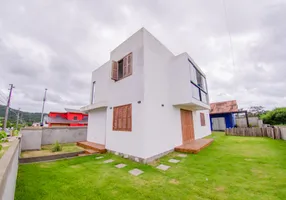 Foto 1 de Casa com 4 Quartos à venda, 249m² em São João do Rio Vermelho, Florianópolis