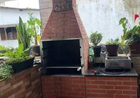 Foto 1 de Sobrado com 4 Quartos à venda, 300m² em Jardim Kawamoto, Guarulhos