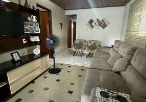 Foto 1 de Casa com 3 Quartos à venda, 295m² em Vila Finsocial, Goiânia