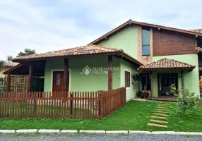 Foto 1 de Casa de Condomínio com 4 Quartos para alugar, 190m² em Campeche, Florianópolis