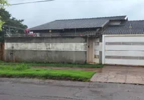 Foto 1 de Casa com 2 Quartos à venda, 156m² em Vila Anahy, Campo Grande