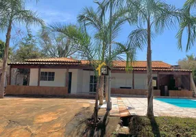 Foto 1 de Fazenda/Sítio com 3 Quartos à venda, 250m² em , Fronteira