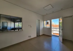 Foto 1 de Casa com 2 Quartos para alugar, 70m² em Chácara Inglesa, São Paulo
