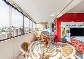 Foto 1 de Apartamento com 3 Quartos à venda, 102m² em Rio Branco, Porto Alegre