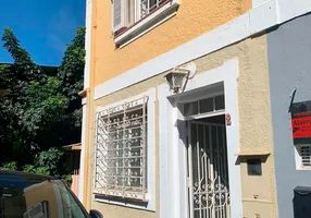 Foto 1 de Sobrado com 2 Quartos à venda, 106m² em Cerqueira César, São Paulo