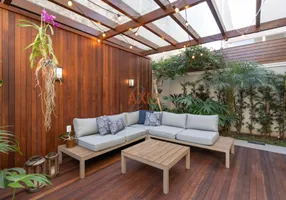 Foto 1 de Casa de Condomínio com 4 Quartos à venda, 382m² em Jardim das Américas, Curitiba