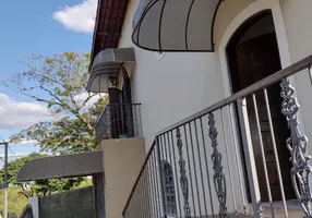 Foto 1 de Sobrado com 3 Quartos à venda, 210m² em Jardim Santo Antônio, Valinhos