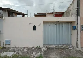 Foto 1 de Casa com 3 Quartos para alugar, 179m² em Jardim Cearense, Fortaleza