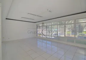 Foto 1 de Casa com 1 Quarto à venda, 353m² em Sumaré, São Paulo