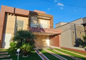 Foto 1 de Casa de Condomínio com 3 Quartos à venda, 224m² em Residencial Village Damha II, Araraquara