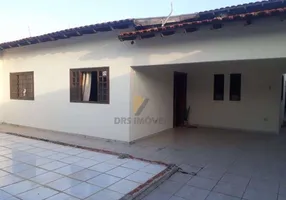 Foto 1 de Casa com 3 Quartos à venda, 160m² em Alpes, Londrina