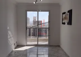 Foto 1 de Apartamento com 3 Quartos para alugar, 82m² em Tatuapé, São Paulo