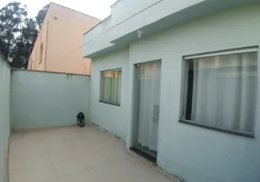 Foto 1 de Casa com 2 Quartos à venda, 50m² em Florenca, Ribeirão das Neves