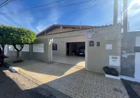 Foto 1 de Casa com 3 Quartos para alugar, 187m² em Jardim Boa Esperança, Campinas