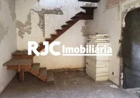 Foto 1 de Casa com 6 Quartos à venda, 198m² em Tijuca, Rio de Janeiro