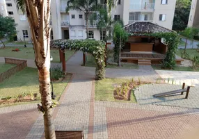 Foto 1 de Apartamento com 2 Quartos para alugar, 72m² em Jardim Tupanci, Barueri