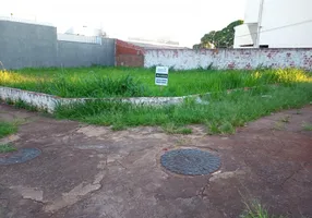 Foto 1 de Lote/Terreno para alugar, 371m² em Jardim São Silvestre, Maringá