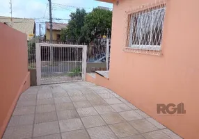 Foto 1 de Casa com 2 Quartos à venda, 81m² em Vila Ipiranga, Porto Alegre