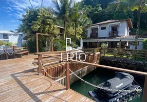 Foto 1 de Casa de Condomínio com 4 Quartos à venda, 300m² em Pontal, Angra dos Reis