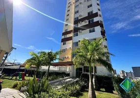 Foto 1 de Apartamento com 2 Quartos à venda, 55m² em Barreiros, São José