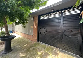 Foto 1 de Casa com 2 Quartos à venda, 180m² em Parque Residencial Cândido Portinari, Ribeirão Preto