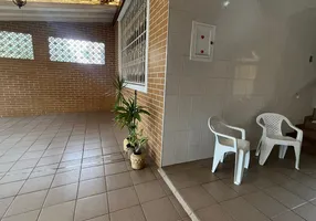 Foto 1 de Casa com 4 Quartos à venda, 199m² em Marapé, Santos