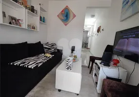 Foto 1 de Sobrado com 3 Quartos à venda, 263m² em Vila Nivi, São Paulo