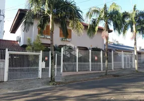 Foto 1 de Casa com 3 Quartos à venda, 400m² em Jardim Lindóia, Porto Alegre