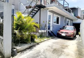 Foto 1 de Casa com 2 Quartos para alugar, 100m² em Jardim Amélia, Pinhais