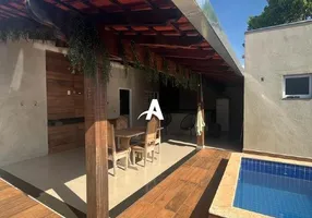 Foto 1 de Casa com 3 Quartos à venda, 184m² em Chácaras Tubalina E Quartel, Uberlândia