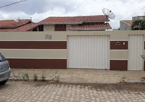 Foto 1 de Casa com 2 Quartos à venda, 55m² em Alto do Sumare, Mossoró