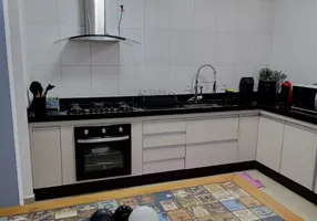 Foto 1 de Apartamento com 2 Quartos à venda, 58m² em Vila Falchi, Mauá