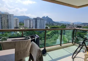 Foto 1 de Apartamento com 3 Quartos à venda, 70m² em Barra da Tijuca, Rio de Janeiro