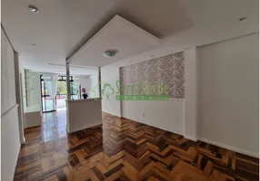 Foto 1 de Apartamento com 3 Quartos à venda, 120m² em Castelanea, Petrópolis