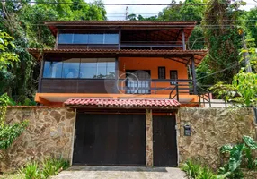 Foto 1 de Casa com 3 Quartos à venda, 311m² em Piratininga, Niterói