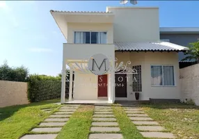 Foto 1 de Casa com 3 Quartos para alugar, 174m² em Coqueiros, Florianópolis