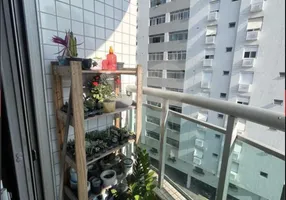Foto 1 de Apartamento com 2 Quartos para venda ou aluguel, 78m² em Ponta da Praia, Santos