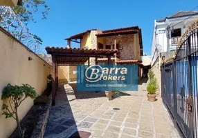 Foto 1 de Casa de Condomínio com 4 Quartos à venda, 453m² em Gardênia Azul, Rio de Janeiro