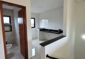 Foto 1 de Casa de Condomínio com 2 Quartos à venda, 53m² em Vila Guilhermina, Praia Grande